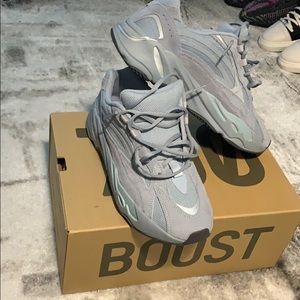 Authentic Adidas Yeezy Boost 700 ‘HospitalBlues